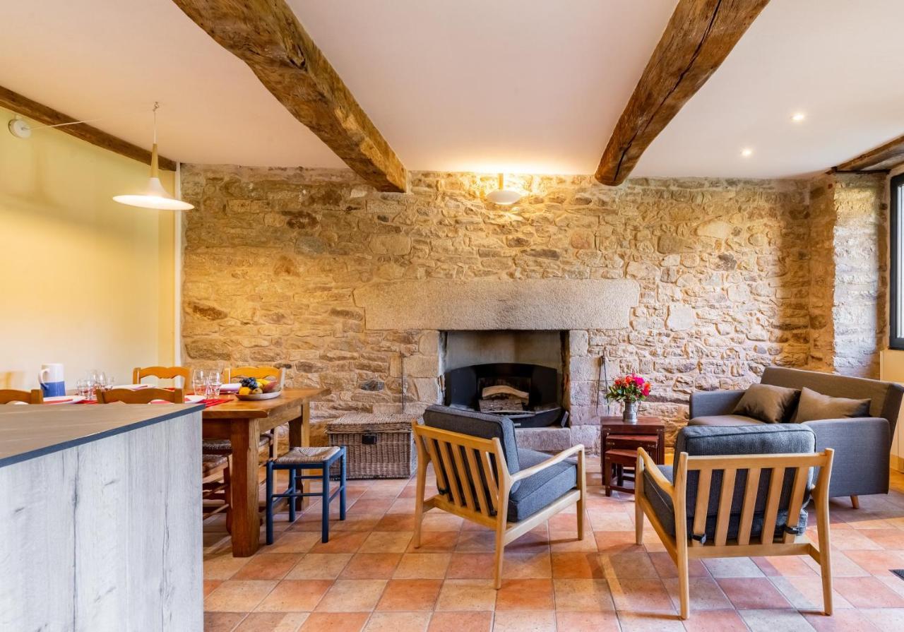 Gite De L'Abbaye Brandivy Luaran gambar